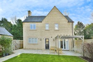 Rear view- click for photo gallery